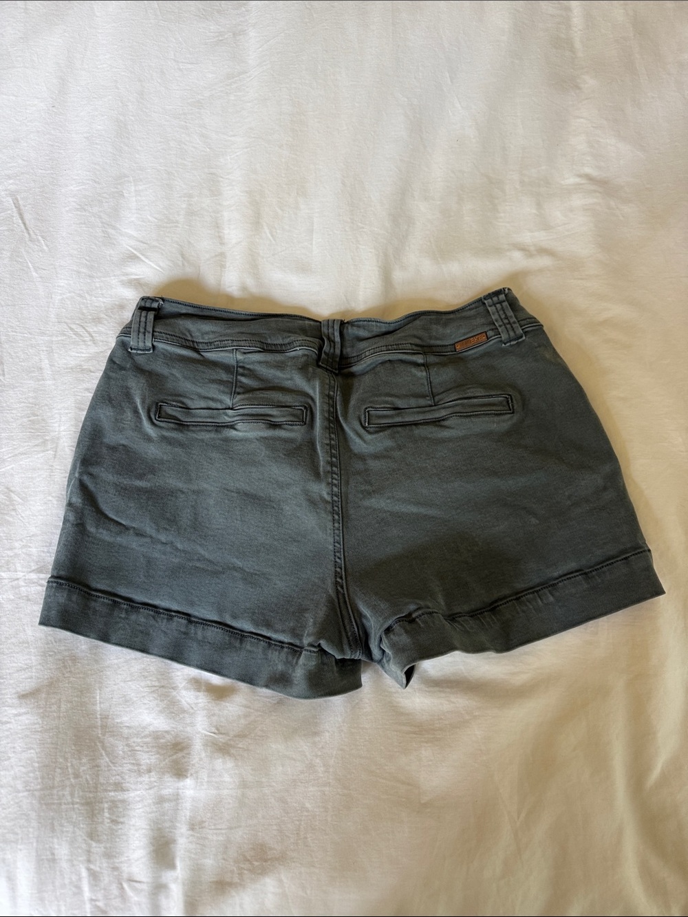 BKE Women's High-Waist Charcoal Gray Shorts - Picture 5 of 5